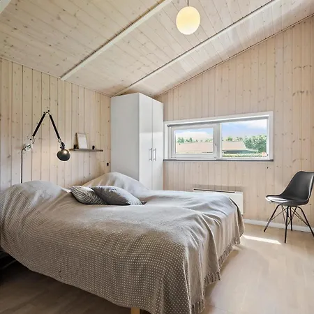 Дом отдыха 3 Bedroom Beautiful In
