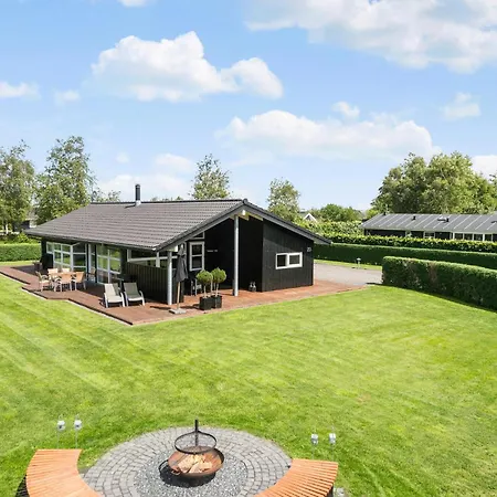 3 Bedroom Beautiful In *