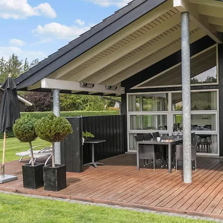 3 Bedroom Beautiful In * Hemmet