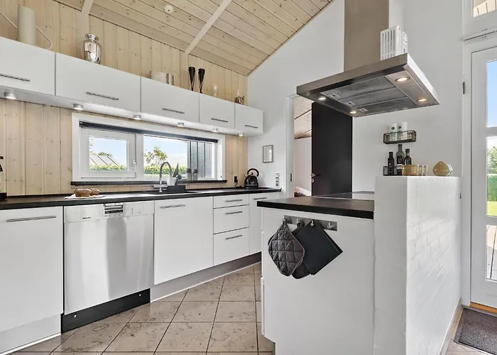 Feriehus 3 Bedroom Beautiful In
