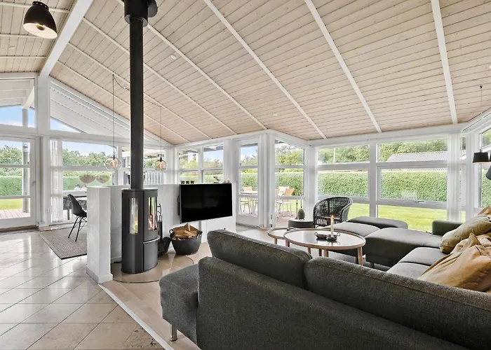 Feriehus 3 Bedroom Beautiful In Hemmet
